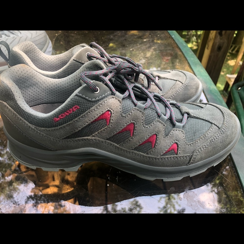 Lowa Levante Lo Ws size 9.5